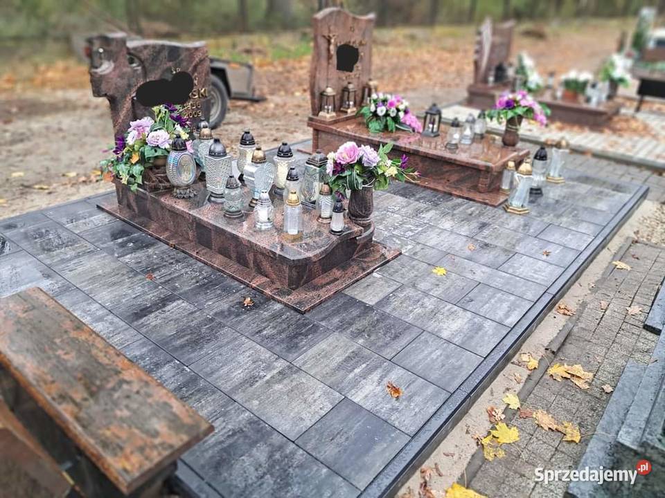 Układanie kostki brukowej wokół Nagrobków Marcinowice