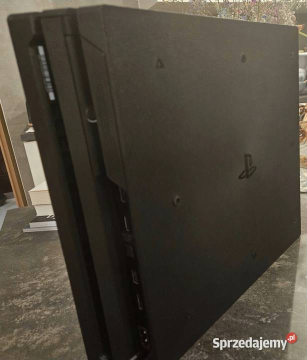 Playstation 4 PRO 1 TB używane Lubomierz