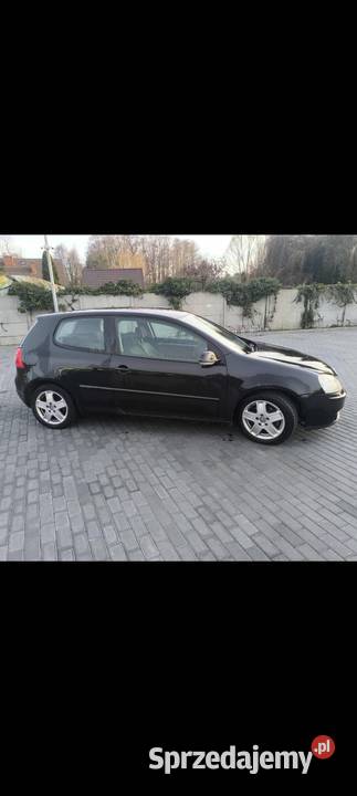 VOLKSWAGEN GOLF V