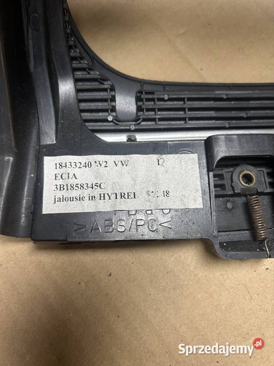 Obudowa kolumny kierowniczej Passat b5