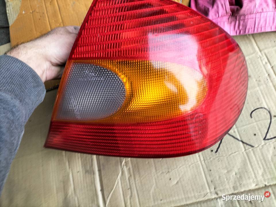 LAMPA TYŁ PRAWA MONDEO MK2 Kamień-Kolonia