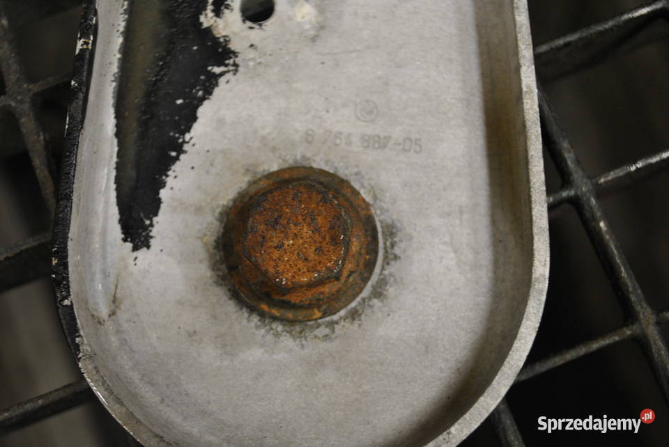 Łącznik tylnej ławy lewa strona z przodu BMW E60