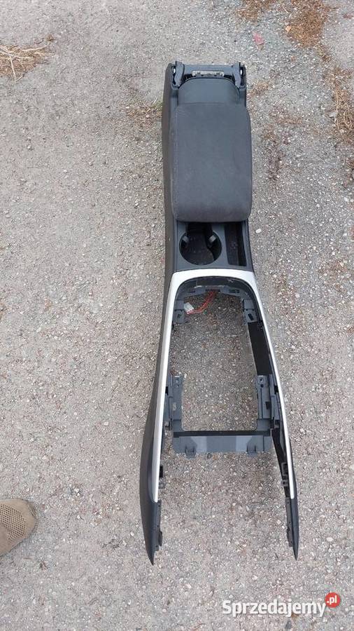 Podłokietnik Tunel Audi A4 B8 kujawsko-pomorskie Sępólno Krajeńskie sprzedam