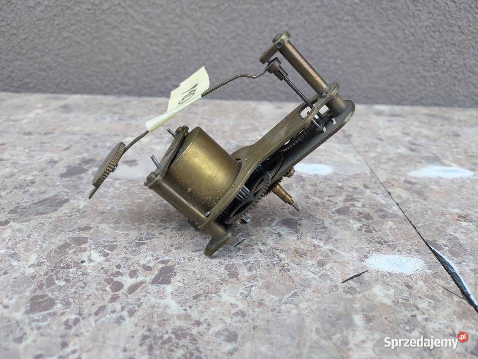 M206 Mechanizm starego małego zegara chodzik pomorskie