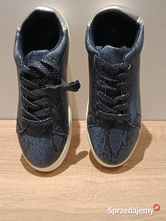 Sneakersy łódzkie Łódź