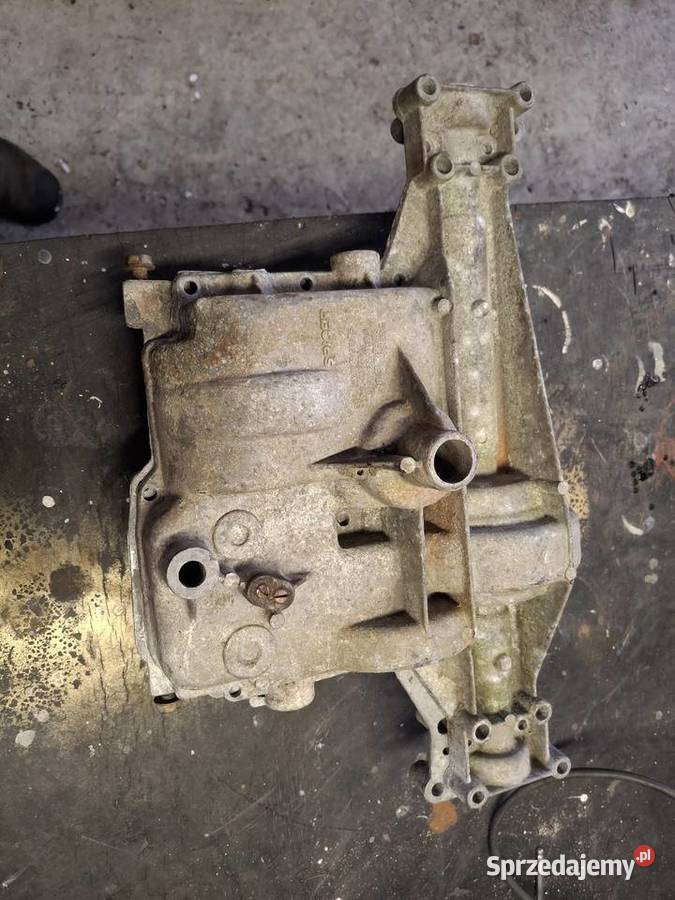 Obudowa skrzyni traktorek kosiarka Tecumseh Solarnia sprzedam