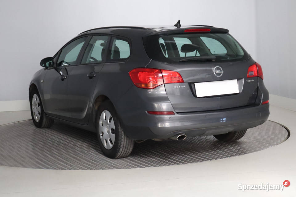 Opel Astra 16 T tempomat