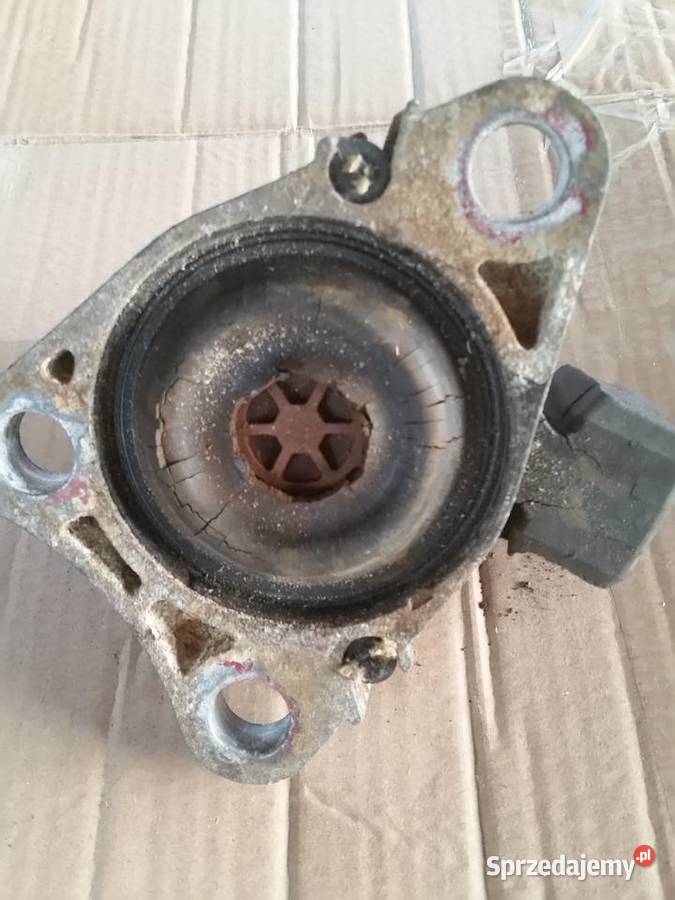 ŁAPA PODUSZKA SILNIKA 8200267624B RENAULT KANGOO Rok produkcji 2001 Bielsk Podlaski