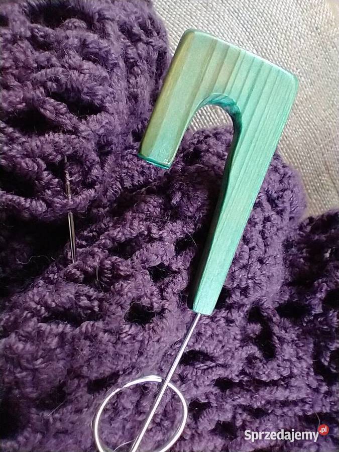 Turkusowa agrafka broszka drewno rękodzieło