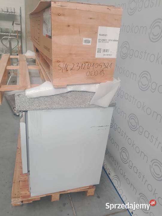 Stół chłodniczy 3drzwiowy YATO YG05305 z blatem Wrocław