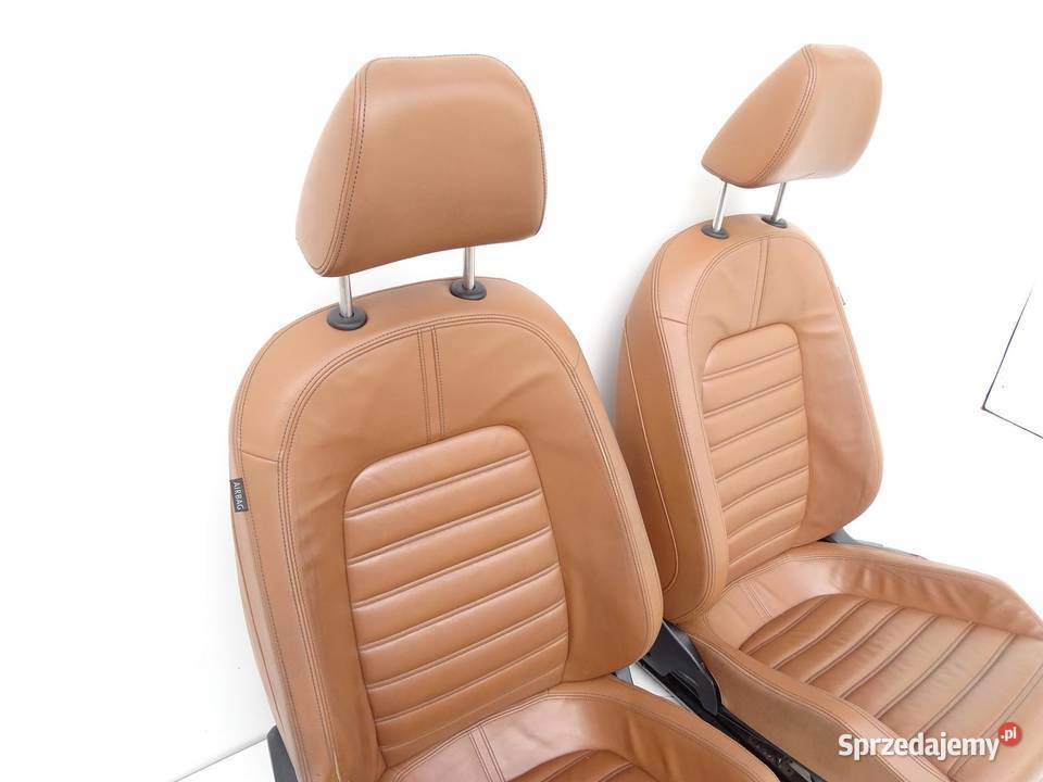 FOTELE KANAPA KOMPLET SKÓRA PODGRZEWANE UK VW