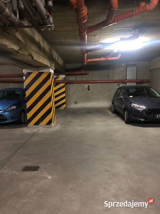 Miejsce postojowe Os Pod Platanami Saperska 42CD Poznań