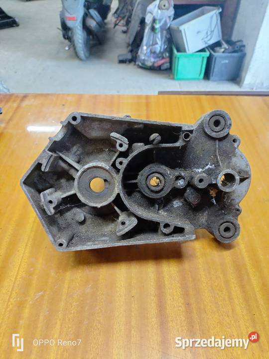 Lewy karter silnika 023 Komar motorynka Pozostałe Łubno