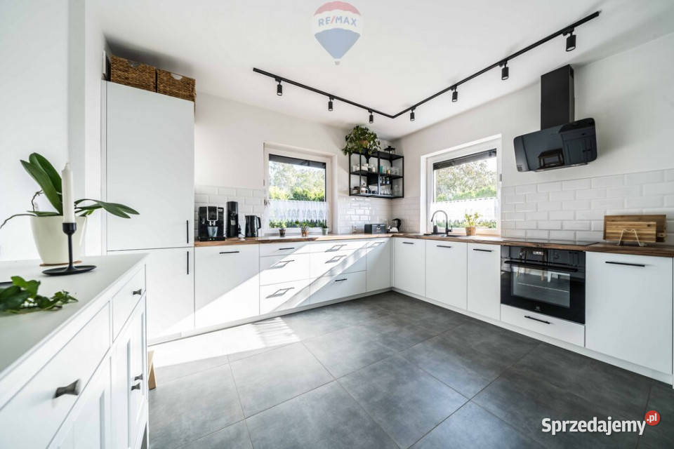 Dom wolnostojący zadbany nowy ogród Robakowo