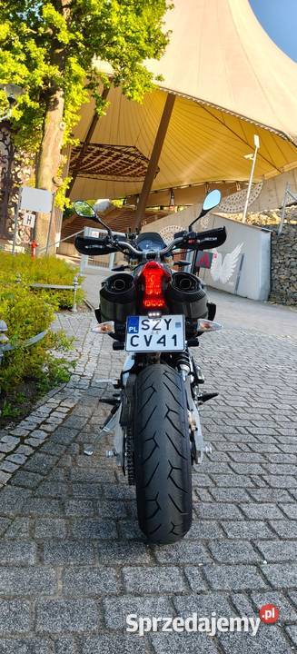 Motocykl Aprilia Dorsoduro 750 Supermoto Tresna