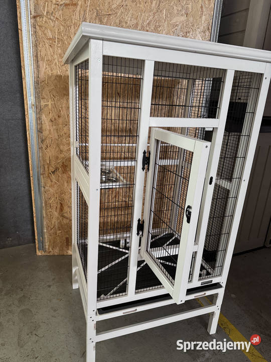 Syndyk sprzeda wolierę ptaków