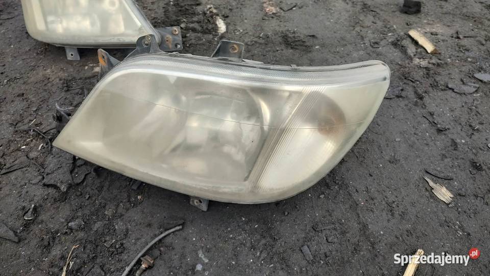 Reflektor lampa lewa prawa przód przednia Oświetlenie Książ Wielkopolski