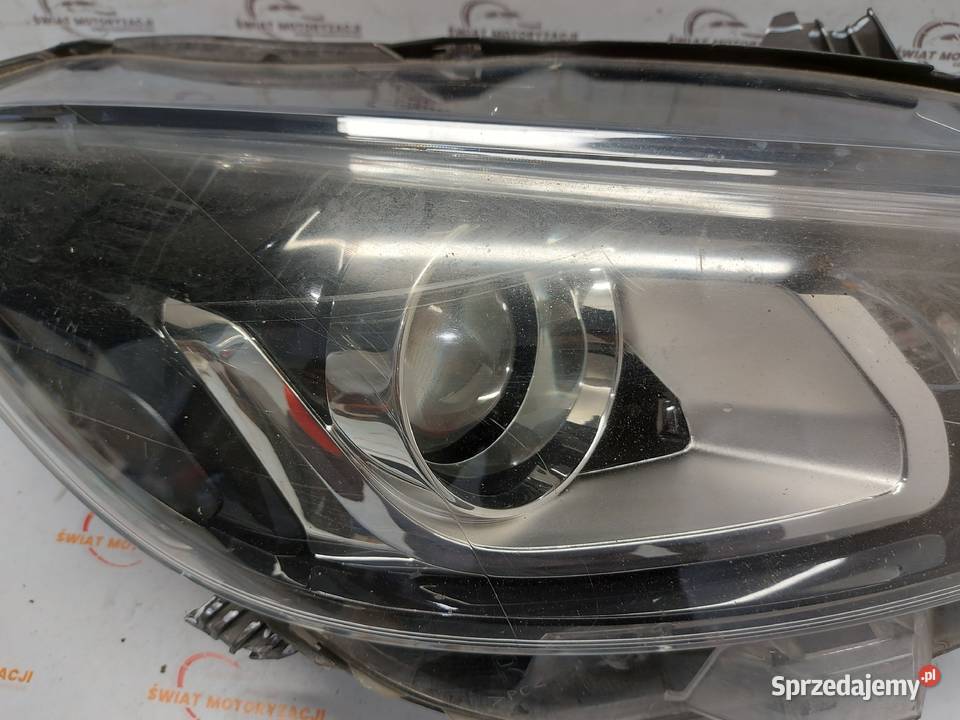 PEUGEOT 2008 lampa prawa przód ANGLIK osobowe Kielce