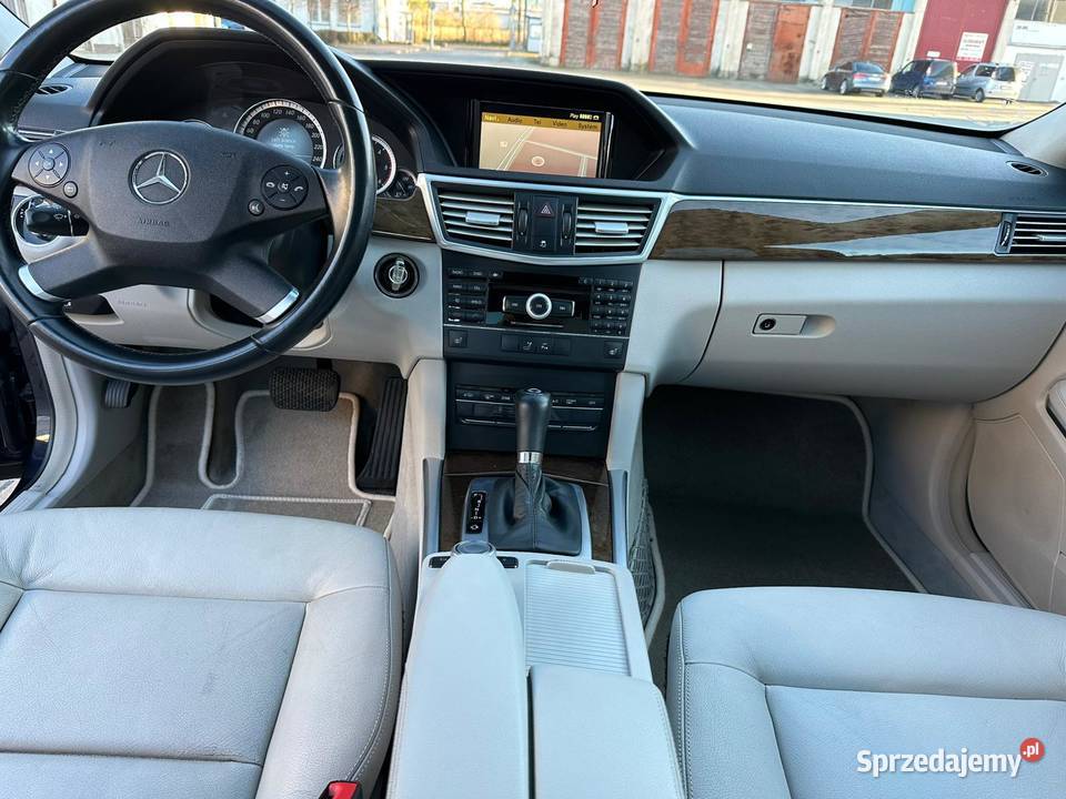 Mercedes EKlasa łądny egzemplarz