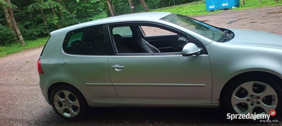 SPRZEDAM GOLFA 5 16MPI SPORTLINE Sławno
