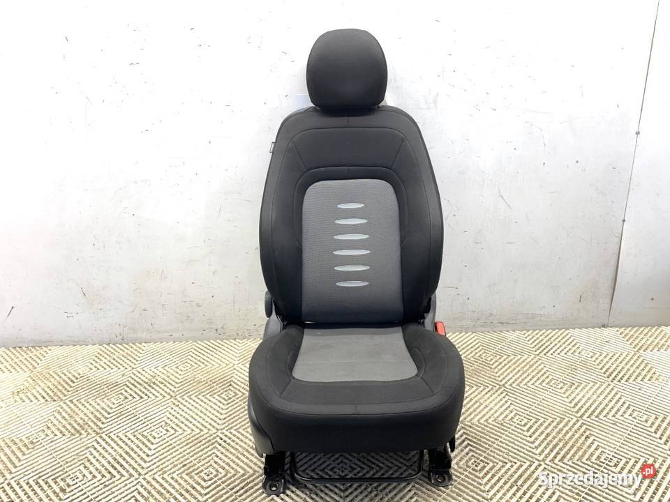 FOTEL PRAWY PRZÓD KIA CEED Hatchback 1318 osobowe Fotele i kanapy Części samochodowe