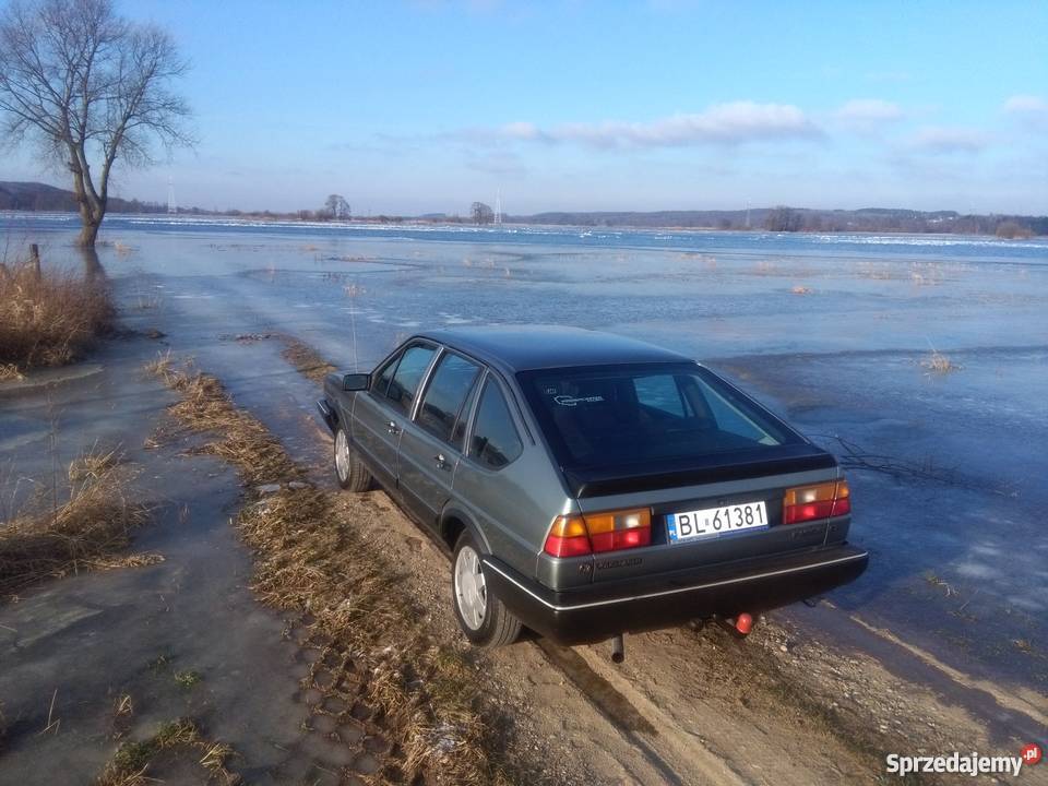 vw passat b2 30latek szczupak 16 benzyna Łomża