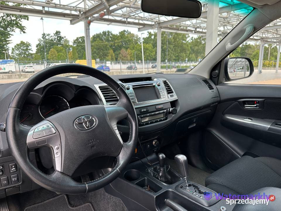 Toyota Hilux pierwszy właściciel salon Polska Rok produkcji 2014 Warszawa