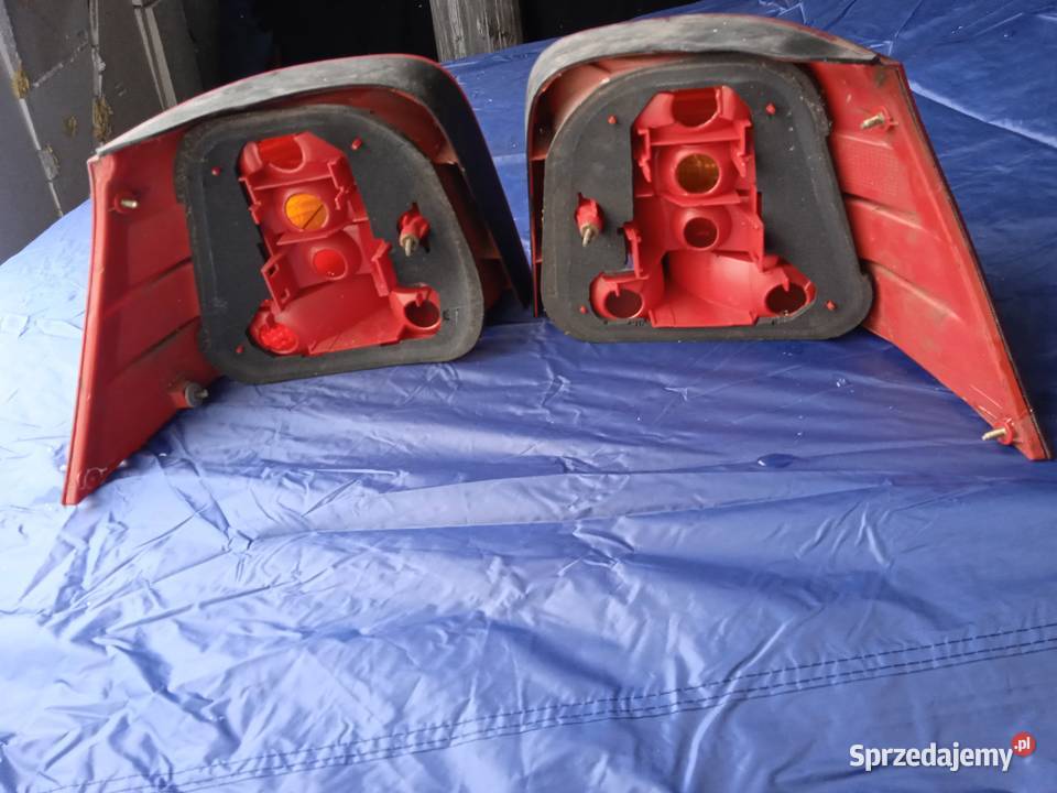 LAMPY TYŁ VW GOLF IV 4 LEWA PRAWA