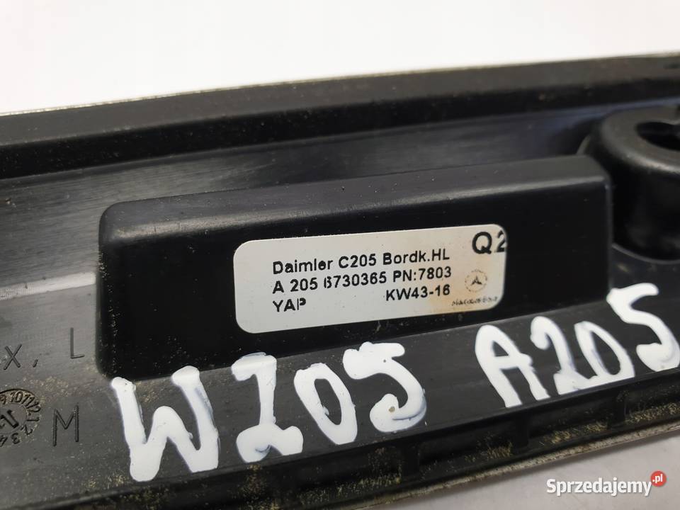 Mercedes A205 W205 Cabrio TYLNA LISTWA SZYBY Kpl Rudka