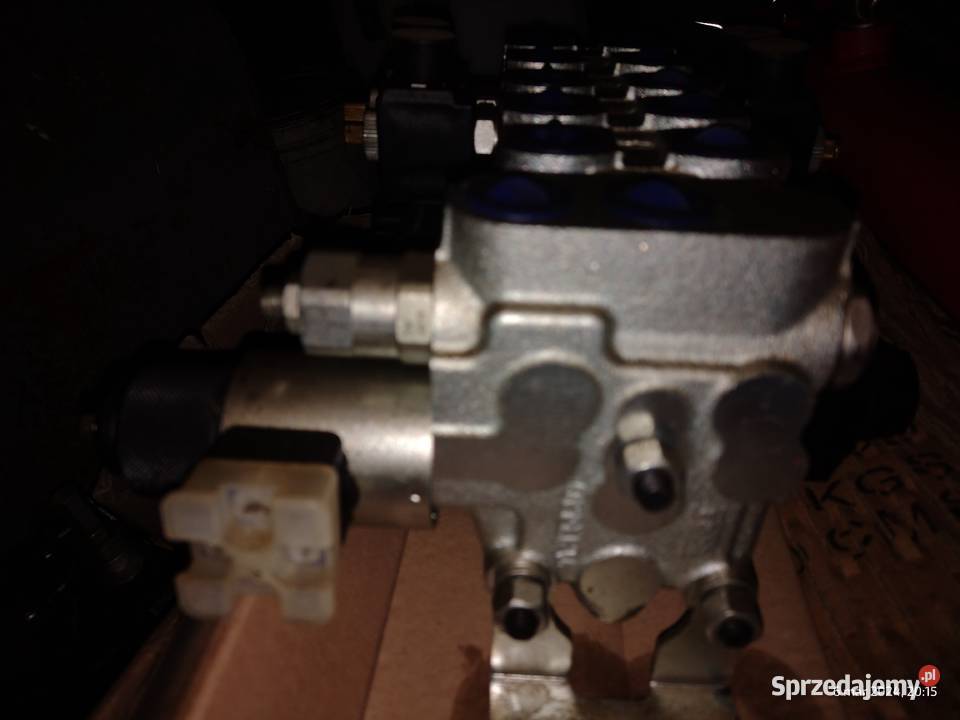 Rozdzielacz hydrauliczny elektryczny 12v Knyszyn