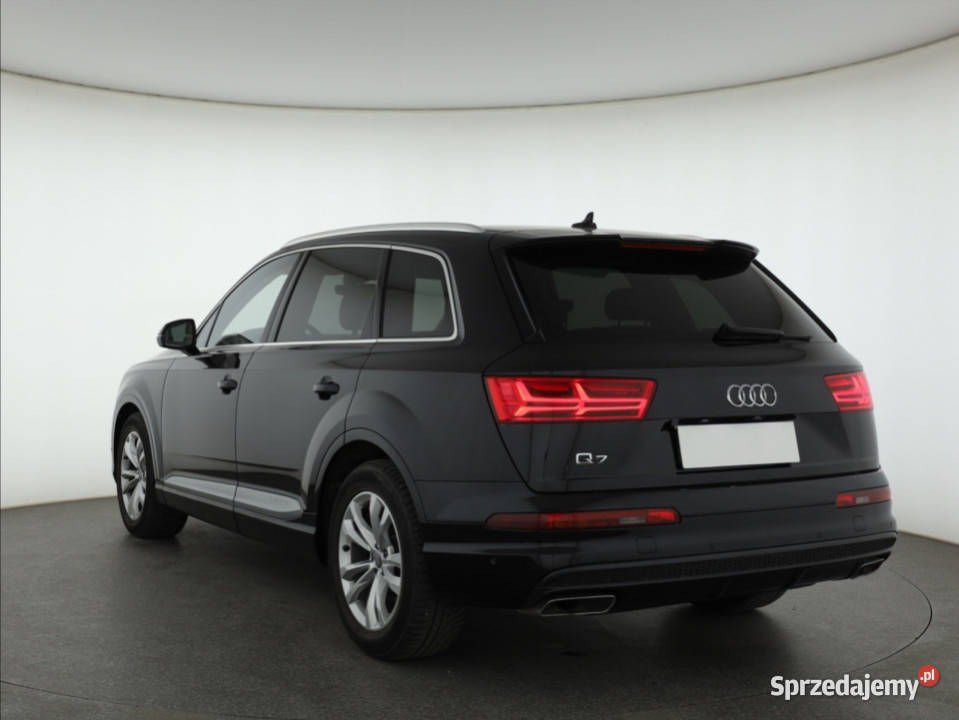 Audi Q7 30 TDI regulowane zawieszenie Piaseczno