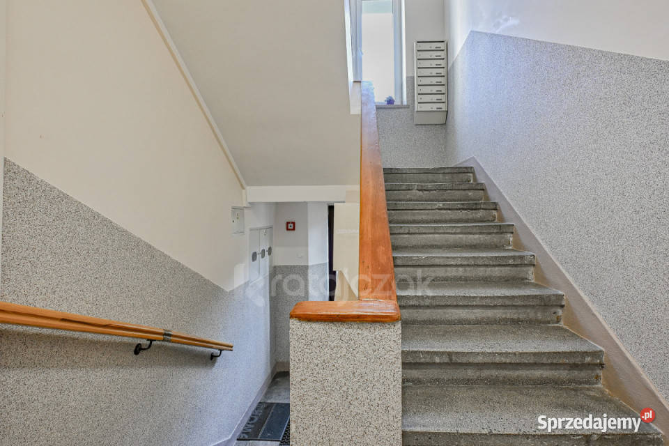 Sprzedam mieszkanie 4618m2 2 pokoje Gdynia Sprzedaż pomorskie sprzedam