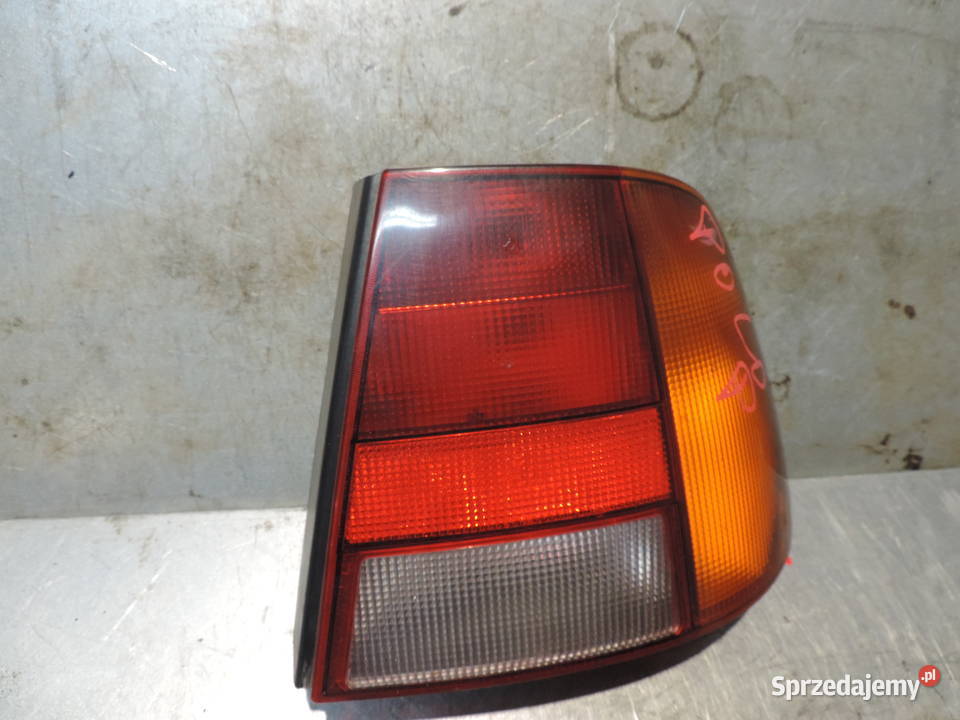 LAMPA TYLNA PRAWA VW POLO III CLASSIC Nowy Sącz