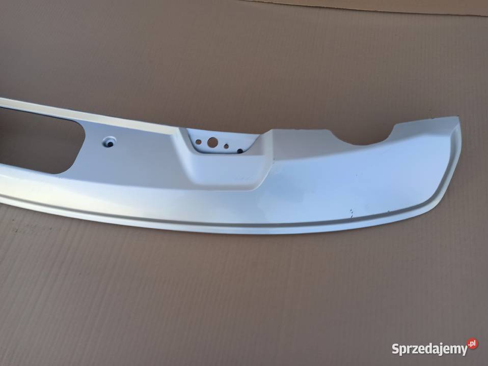 VOLVO XC40 17 DOKŁADKA ZDERZAKA TYŁ CHROM Bieleń