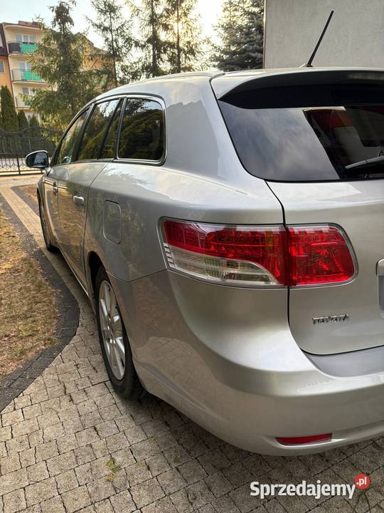 Toyota Avensis 22 D4D 177 Salon Sol Plus Navi 2231cm3 Golub-Dobrzyń