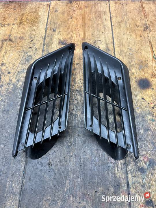 Wloty powietrza boczne Polski Fiat 126p FL ST Gidle sprzedam