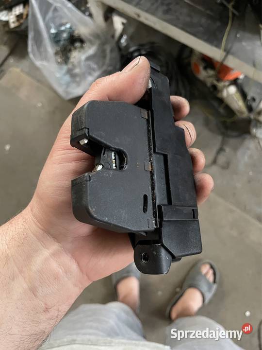 508 sw tylna klapa lampy zamek mechanizm Ostrów Wielkopolski