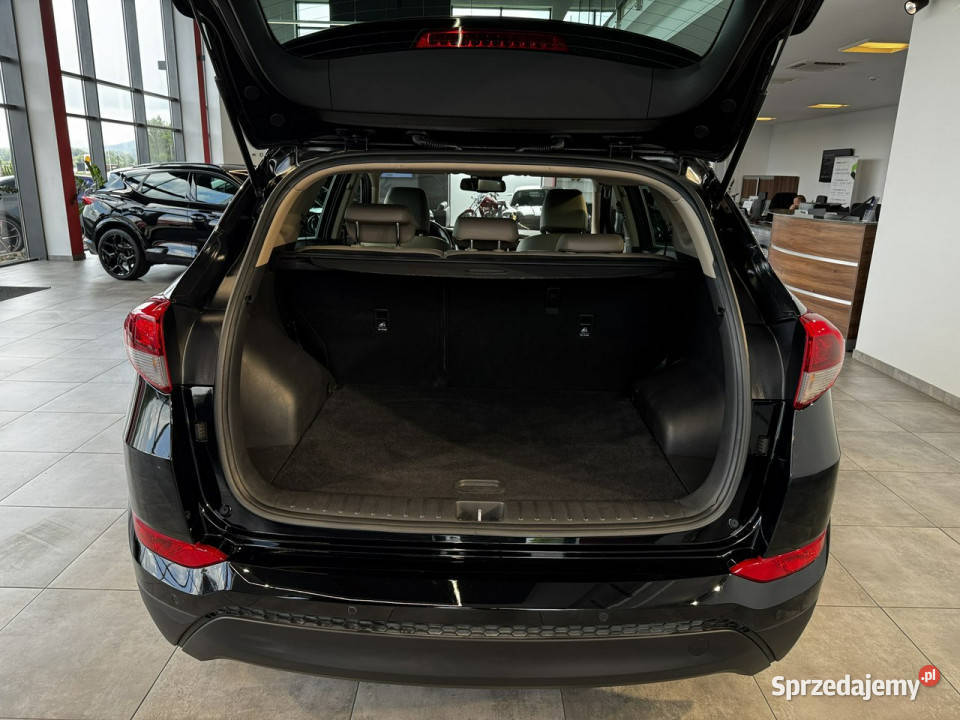 Hyundai Tucson 17CRDI 116 M6 2016 r salon nieuszkodzony Samochody osobowe