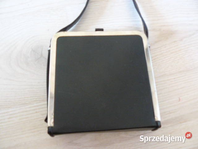 Mala torebka czarna Dla kobiet sprzedam