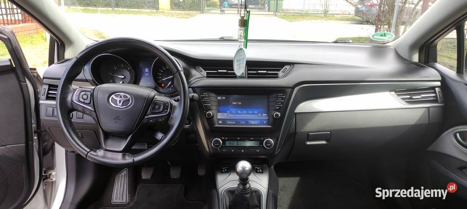 Toyota Avensis EditionS manualna