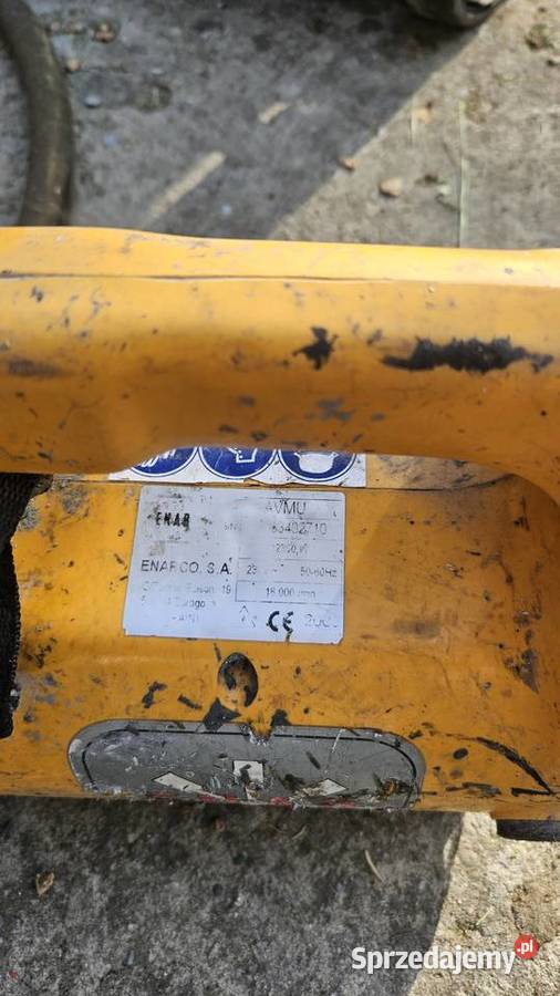 Wibrator wgłębny do betonu Enar