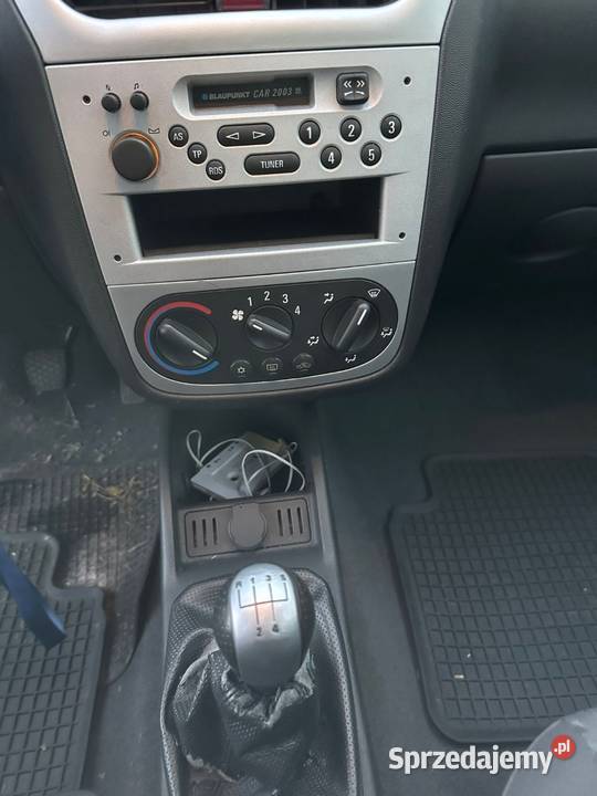 Corsa 2002 silnik 12 16v benzyna Klimatyzacjia czarny lubuskie Słubice