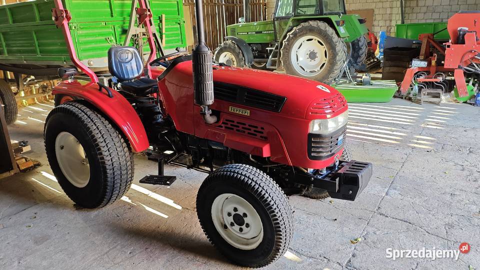 Traktor Ferrari 304 Jaroszewice