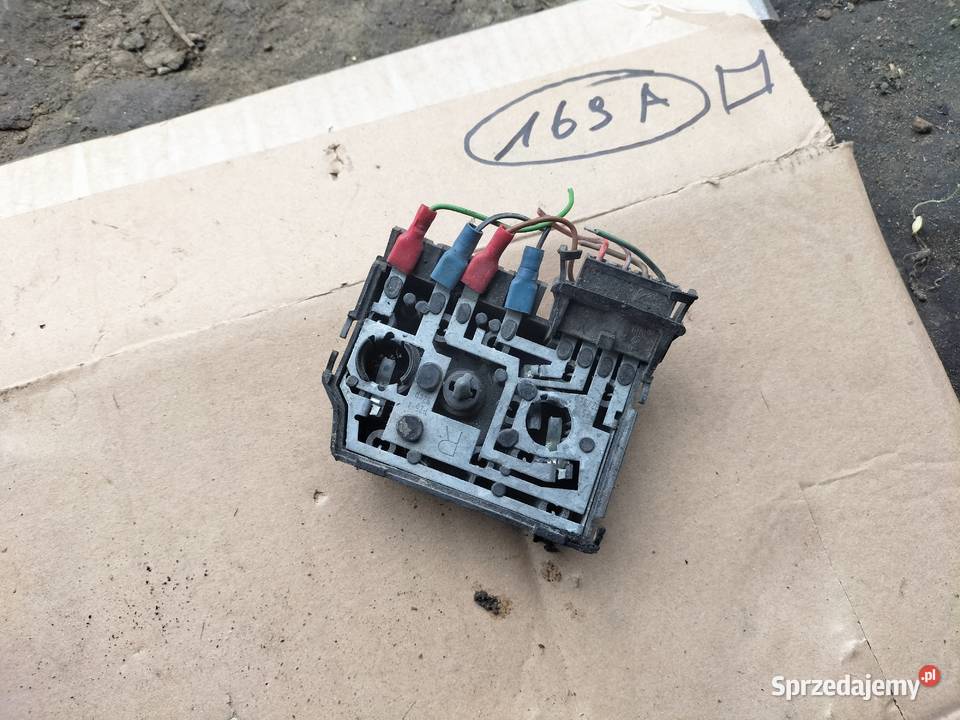 AUDI 80 B4 80B4 WKŁAD LAMPY TYLNEJ PRAWEJ osobowe Kamień-Kolonia