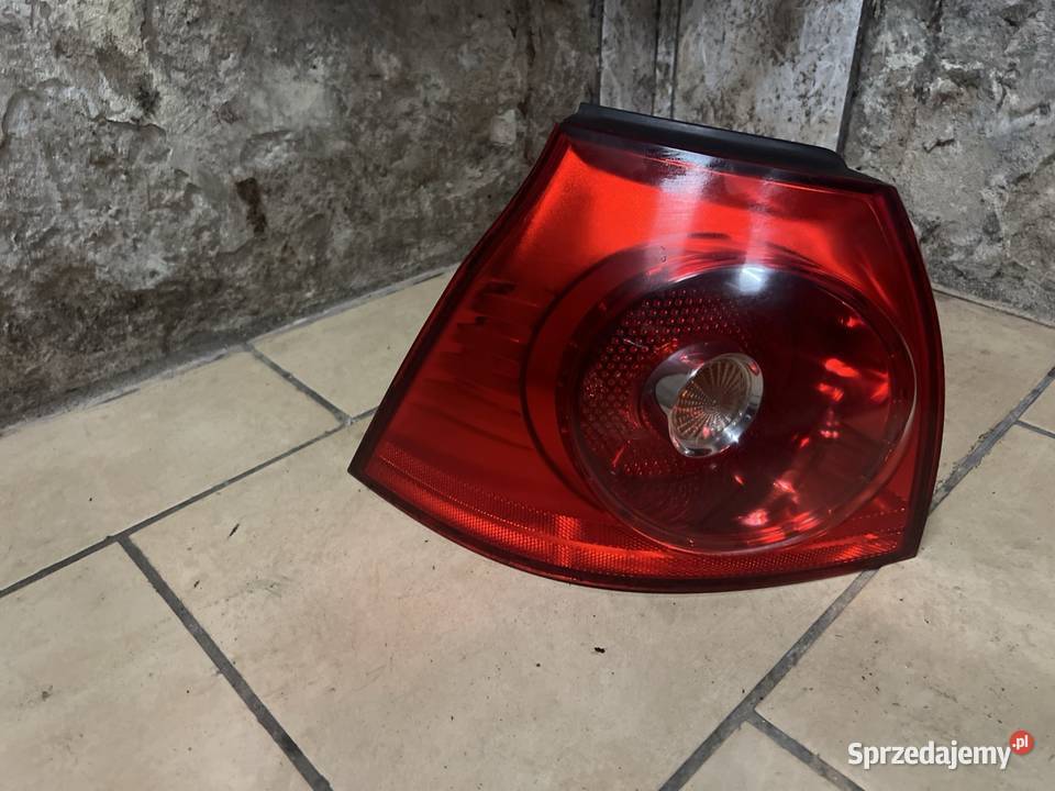 Lampa tył lewa vw golf 5 osobowe Lampy tylne Margonin