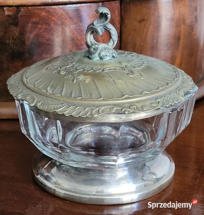 Eleganckie włoskie szklane puzderko z