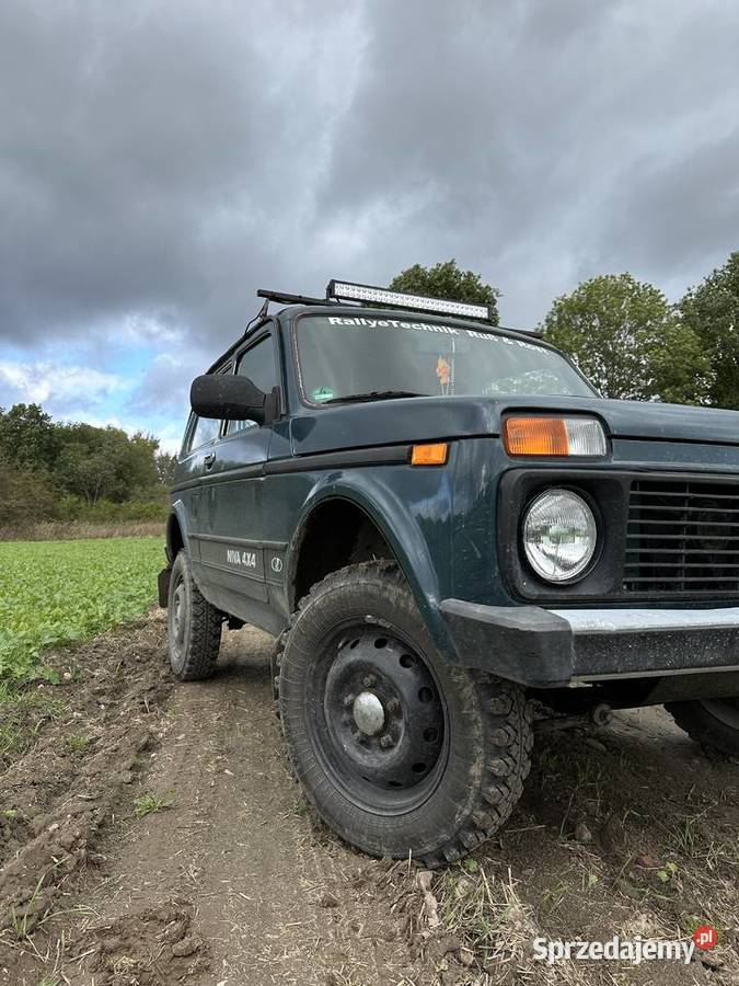 Lada Niva 4x4 z 2011 Benzyna 17 wielkopolskie