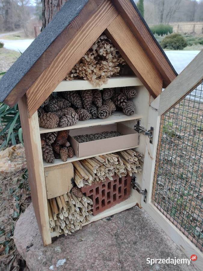 Hotel dla pszczół murarek i innych owadów pożytecznych