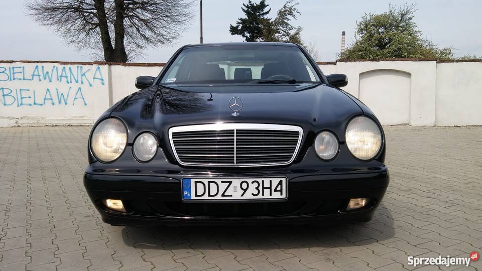 Mercedes w210 lift Samochody osobowe Bielawa