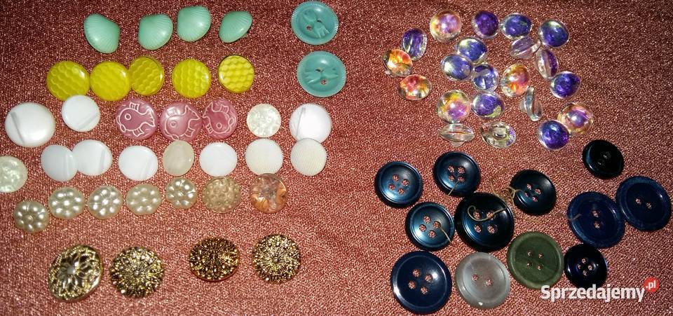 Guziki małeśrednie duże różne